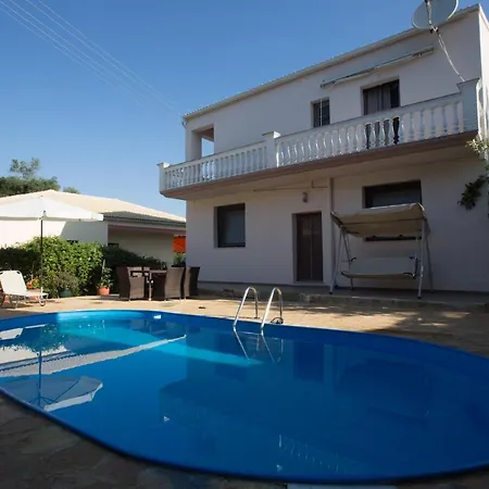 Marinos & Pool Holiday home Petriti (Corfu)